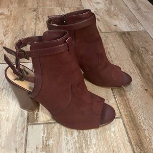 Burgundy booties woman’s 8 1/2